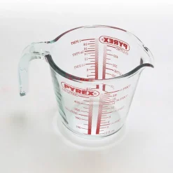 Dzbanek z miarką Classic PYREX