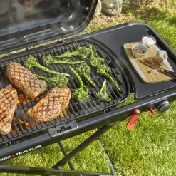 Grill gazowy składany Traveler czarny WEBER