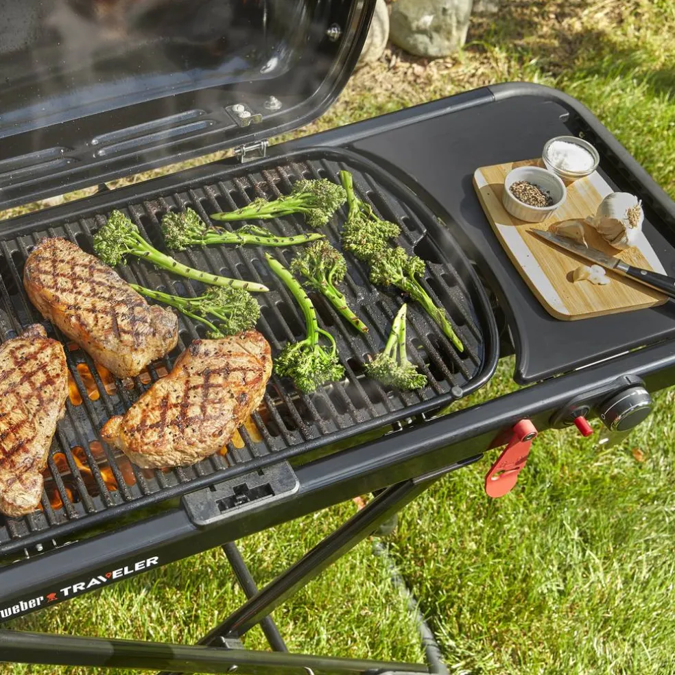 Grill gazowy składany Traveler czarny WEBER