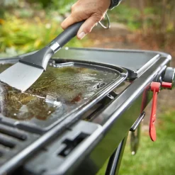Grill gazowy składany Traveler czarny WEBER