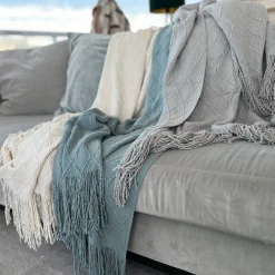 Koc z frędzlami Alpaca 127 cm x 152 cm MYHOME