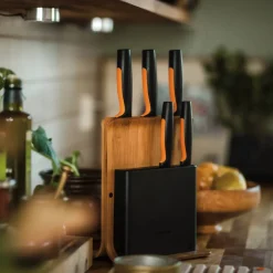 Zestaw 5 noży w bloku bambusowym Functional Form FISKARS